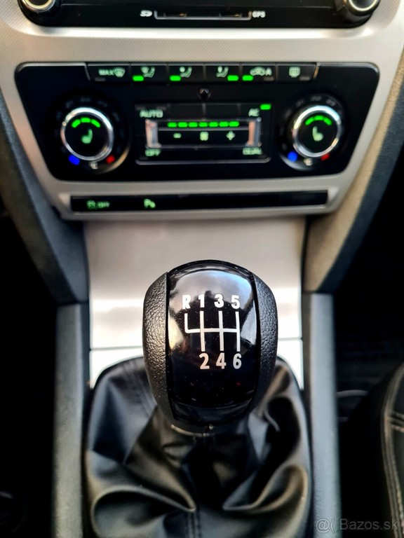 Škoda Octavia Combi 2.0 TDI CR DPF Elegance