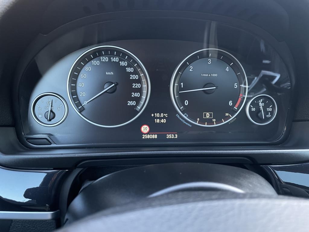 BMW rad 5 530d xDrive A/T