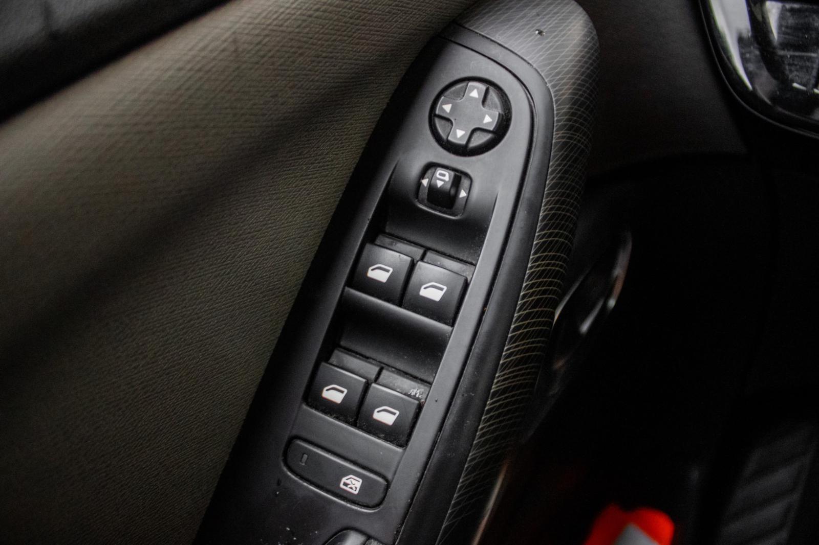 Citroën C4 Picasso eHDi 115 Exclusive AJ NA SPLÁTKY/PROTIHODNOTA