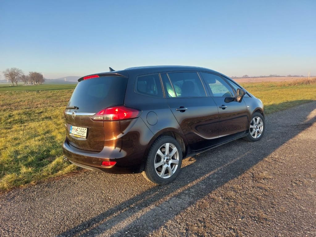 Opel Zafira Tourer Van 121kw Automat