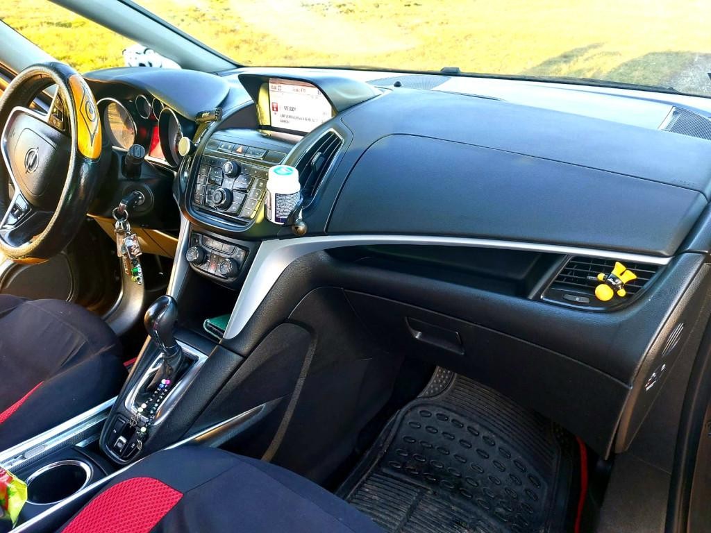 Opel Zafira Tourer Van 121kw Automat
