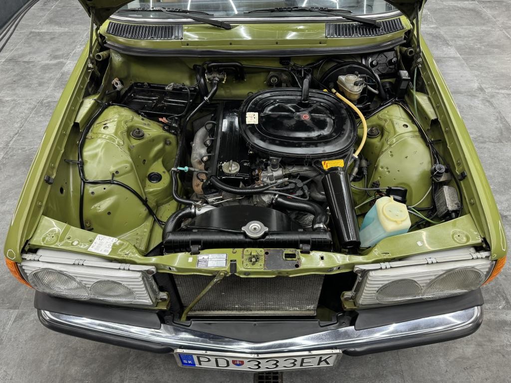 Mercedes 123 230E Limuzína 100kw Manuál