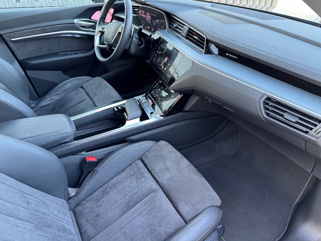Audi e-tron 55 quattro Advanced