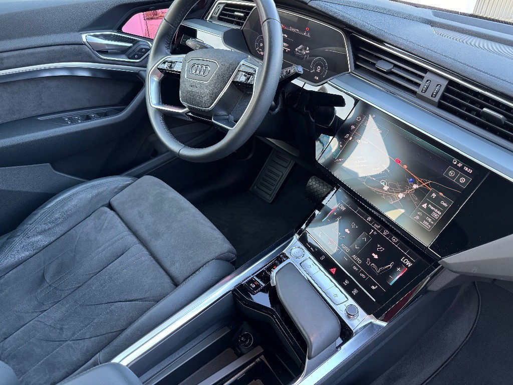 Audi e-tron 55 quattro Advanced