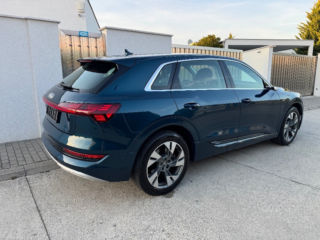 Audi e-tron 55 quattro Advanced