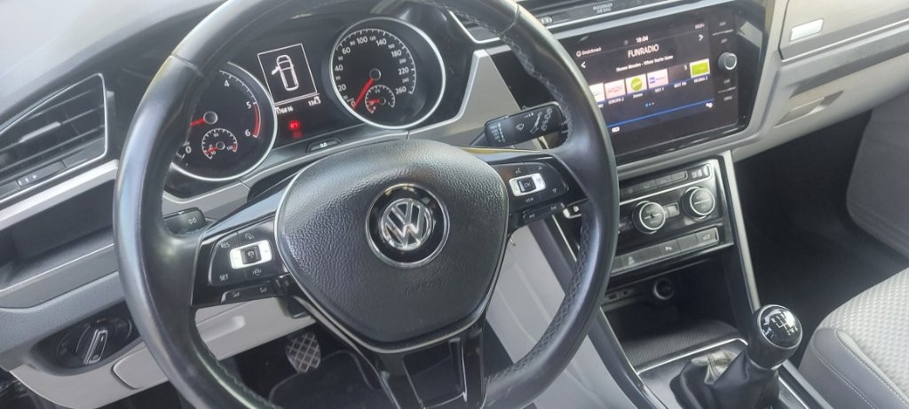 VW TOURAN 1,6 TDI COMFORTLINE