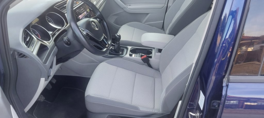 VW TOURAN 1,6 TDI COMFORTLINE