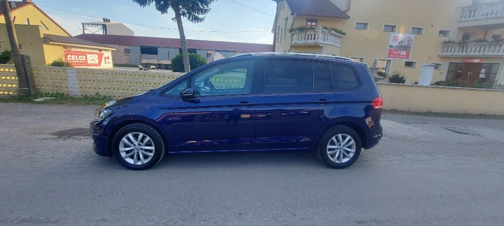 VW TOURAN 1,6 TDI COMFORTLINE