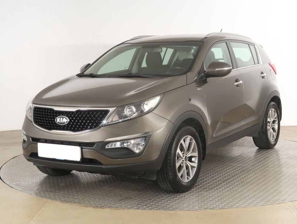 Kia Sportage 2.0 CRDi Tempomat, Park. senzory, Vyhř. sedaček
