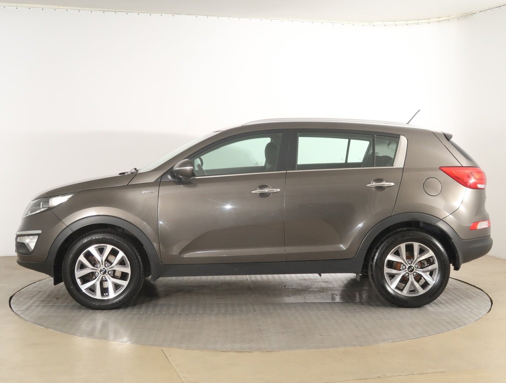 Kia Sportage 2.0 CRDi Tempomat, Park. senzory, Vyhř. sedaček