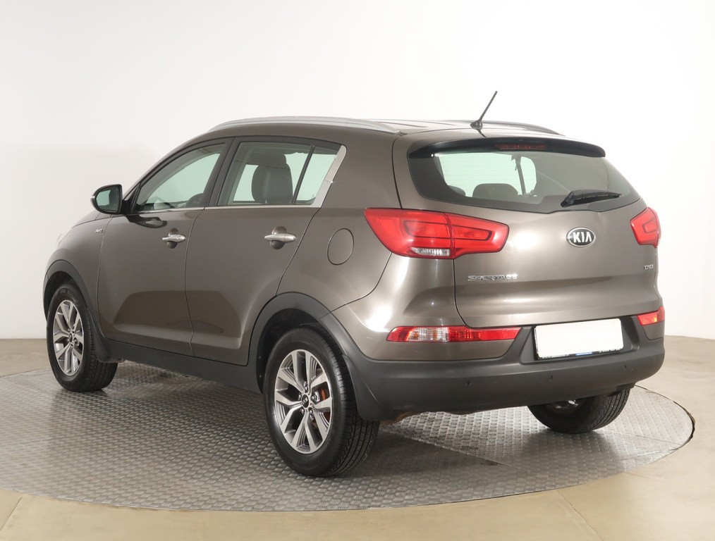 Kia Sportage 2.0 CRDi Tempomat, Park. senzory, Vyhř. sedaček