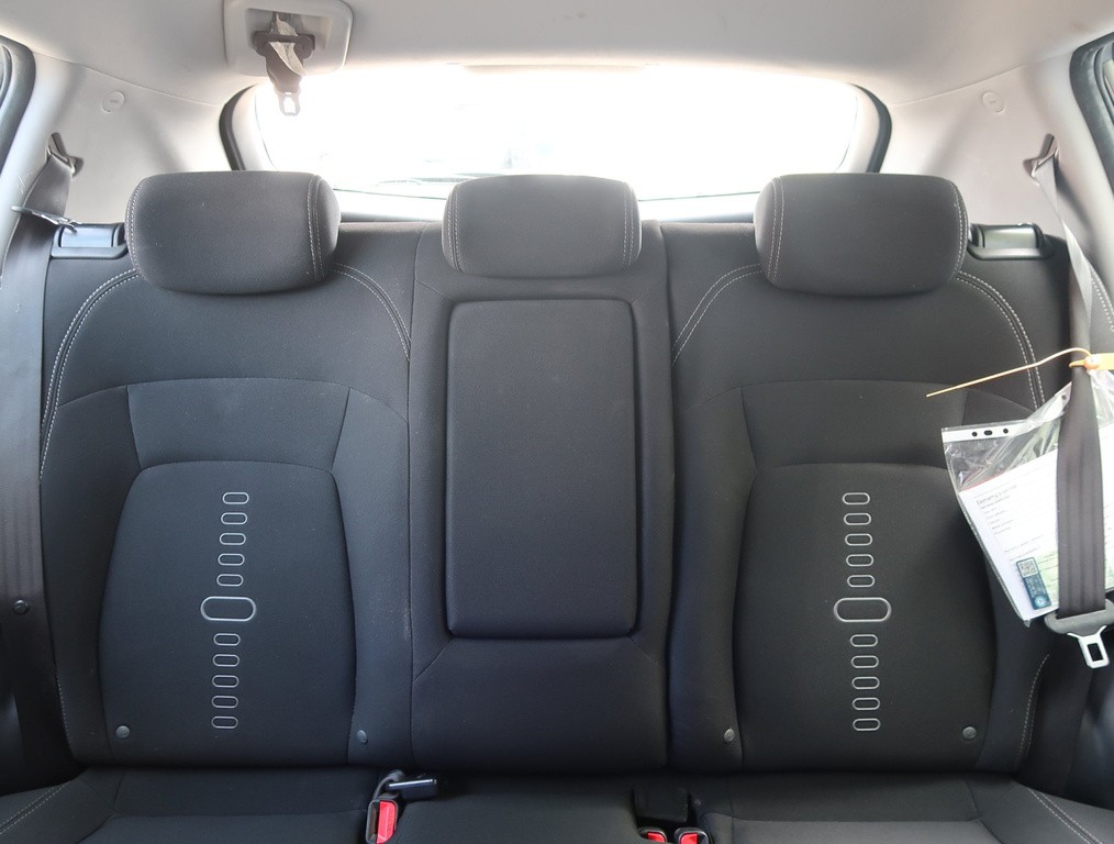 Kia Sportage 2.0 CRDi Tempomat, Park. senzory, Vyhř. sedaček
