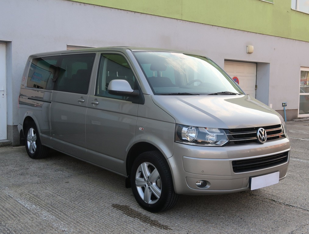 VW Multivan Comfortline 2.0 TDI 4Motion 7 miest, LR, Automat DSG, Navigácia