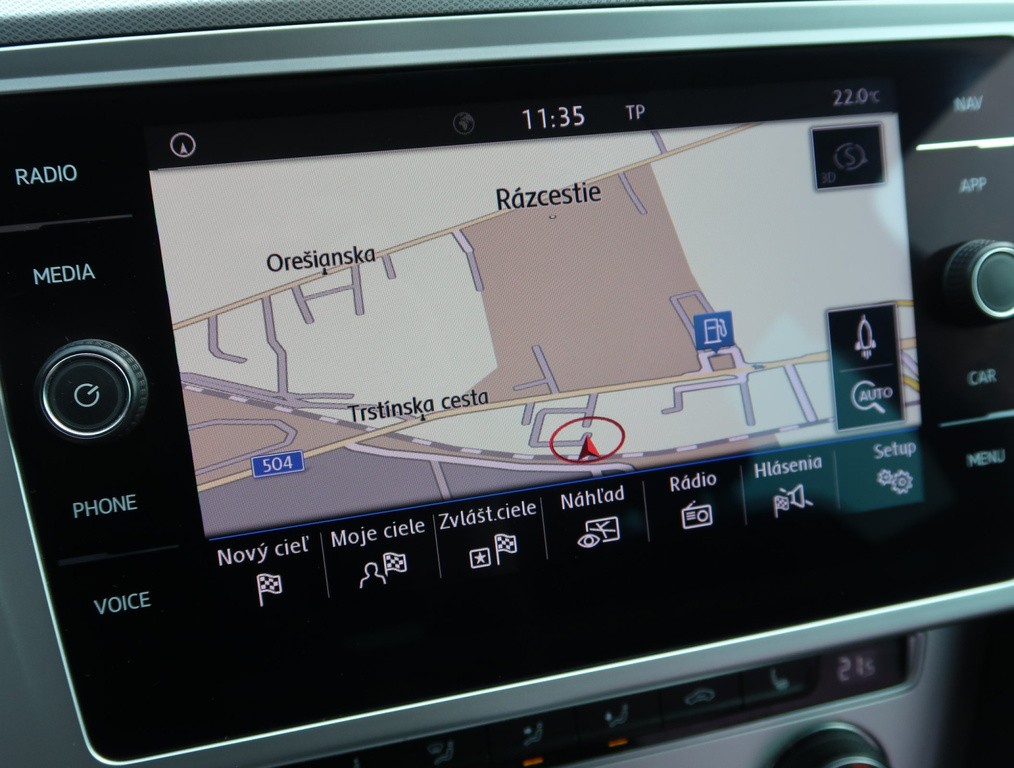 VW Passat Comfortline 2.0 TDI Automat, Navigácia, Tempomat