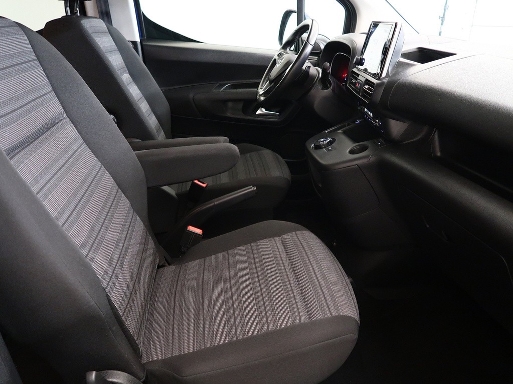 Opel Combo 1.2 Turbo Automat, Serv.kniha, Navigácia