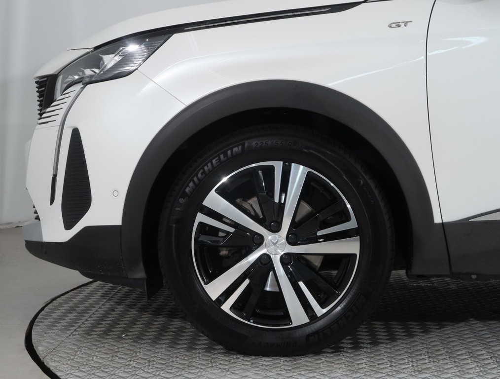 Peugeot 3008 1.2 PureTech 1MAJ,AUTOMAT