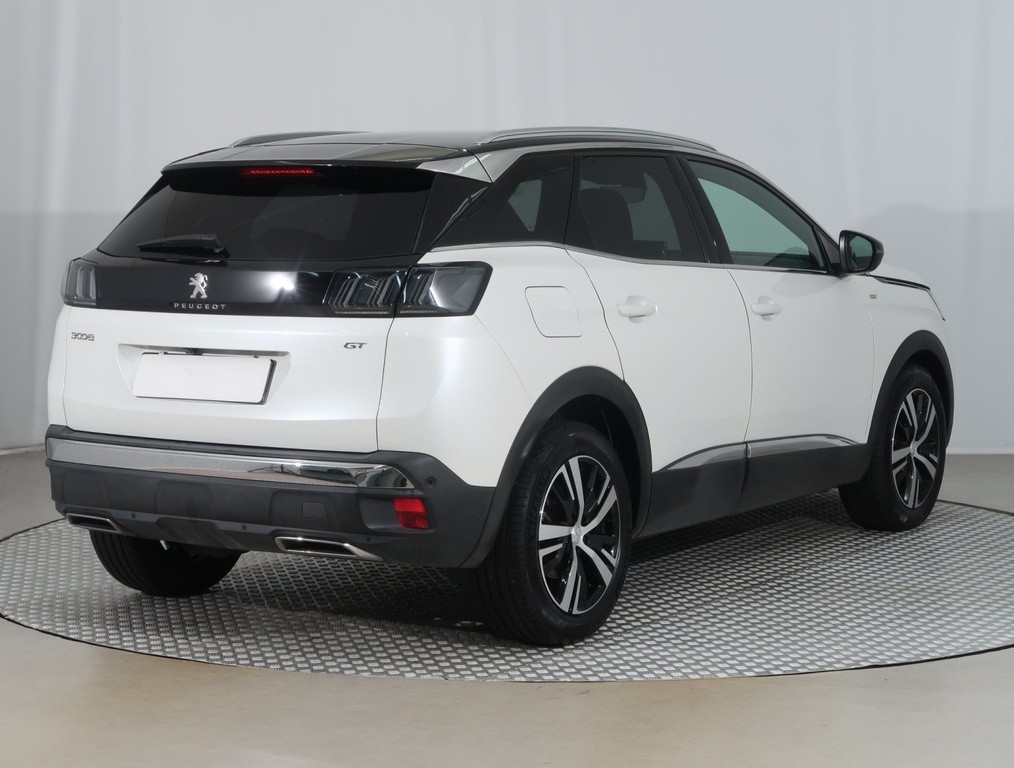 Peugeot 3008 1.2 PureTech 1MAJ,AUTOMAT