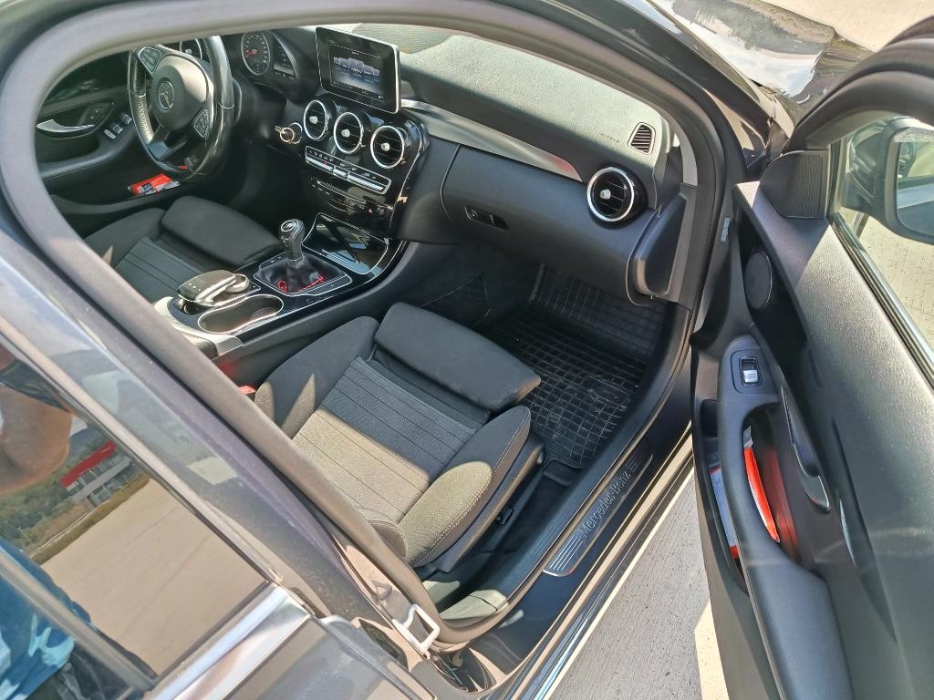 Mercedes C trieda 180 d
