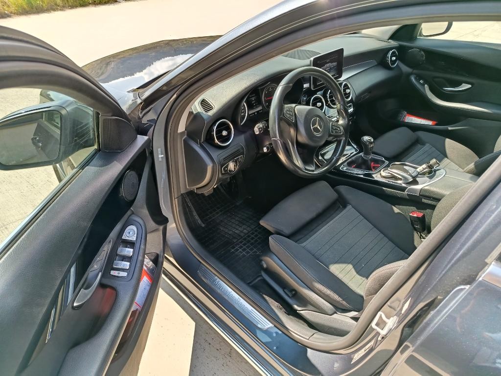 Mercedes C trieda 180 d