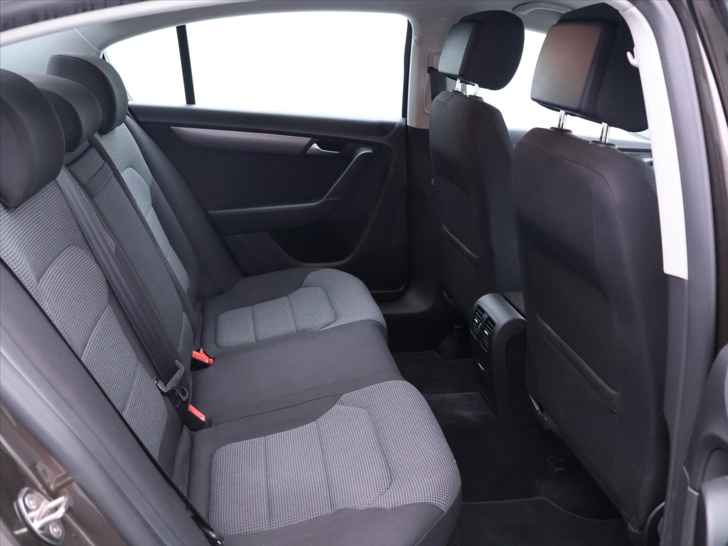 Volkswagen Passat 2.0 TDi DSG