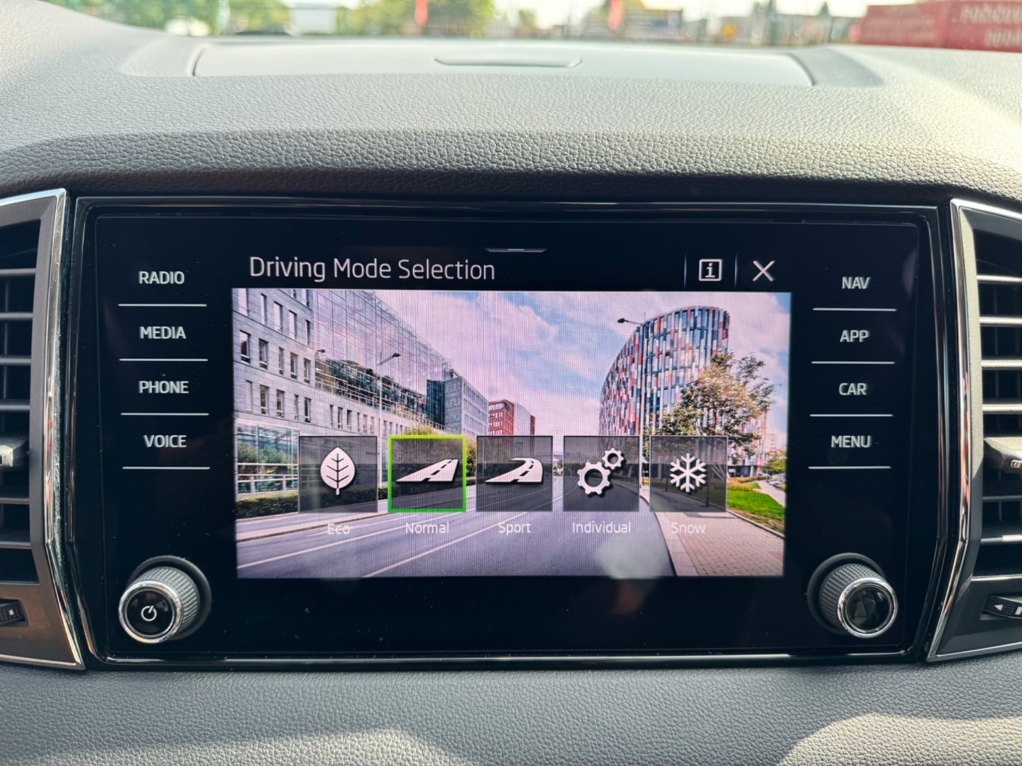 Škoda Karoq 2.0 TDI SCR Style 4x4 DSG