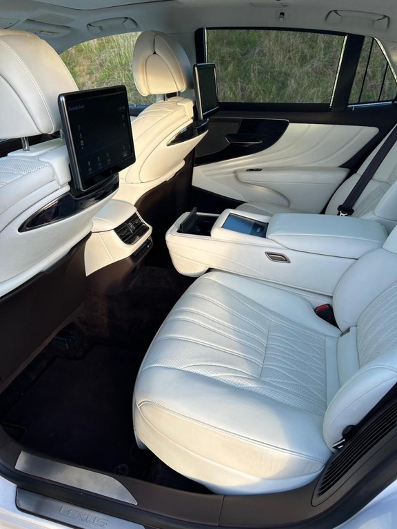 Lexus LS 500h Superior