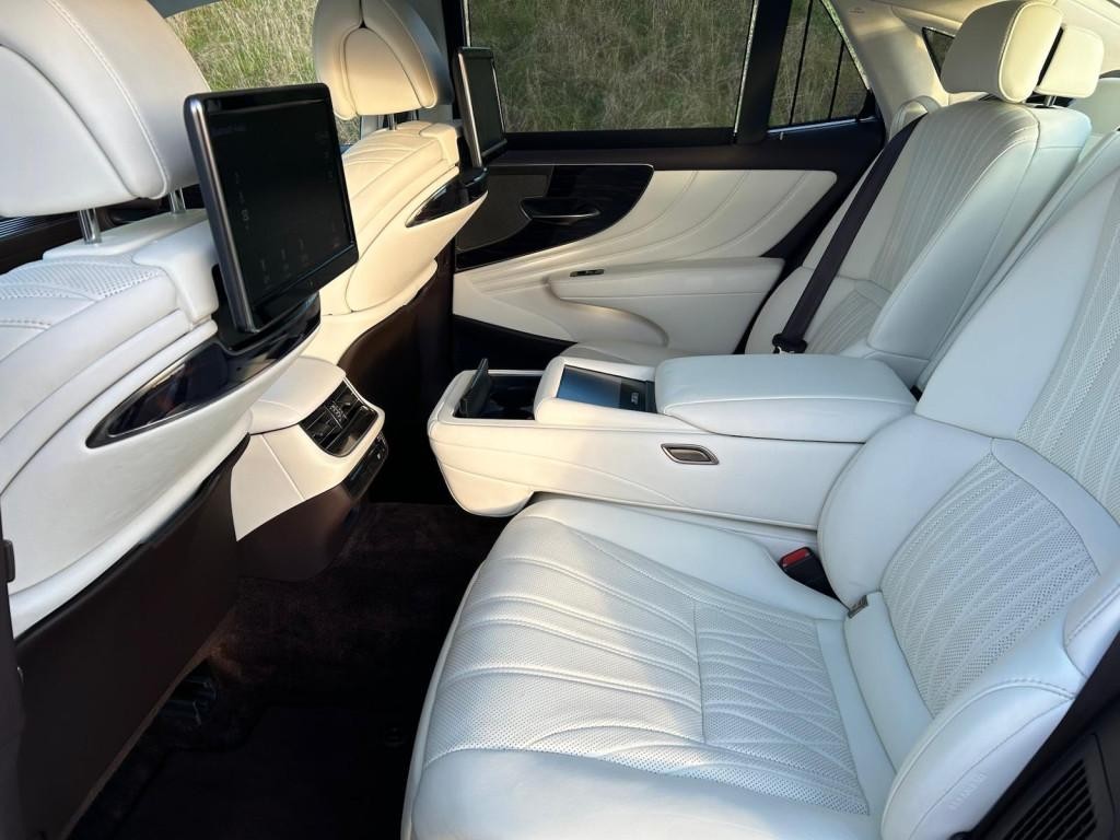 Lexus LS 500h Superior