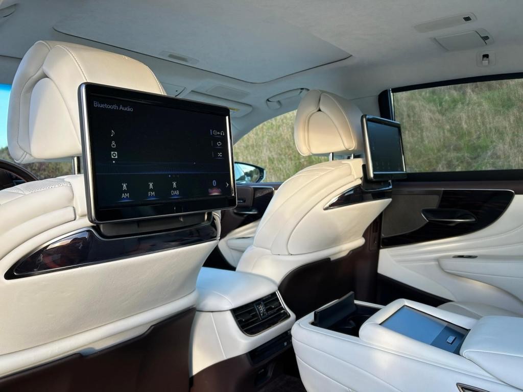 Lexus LS 500h Superior