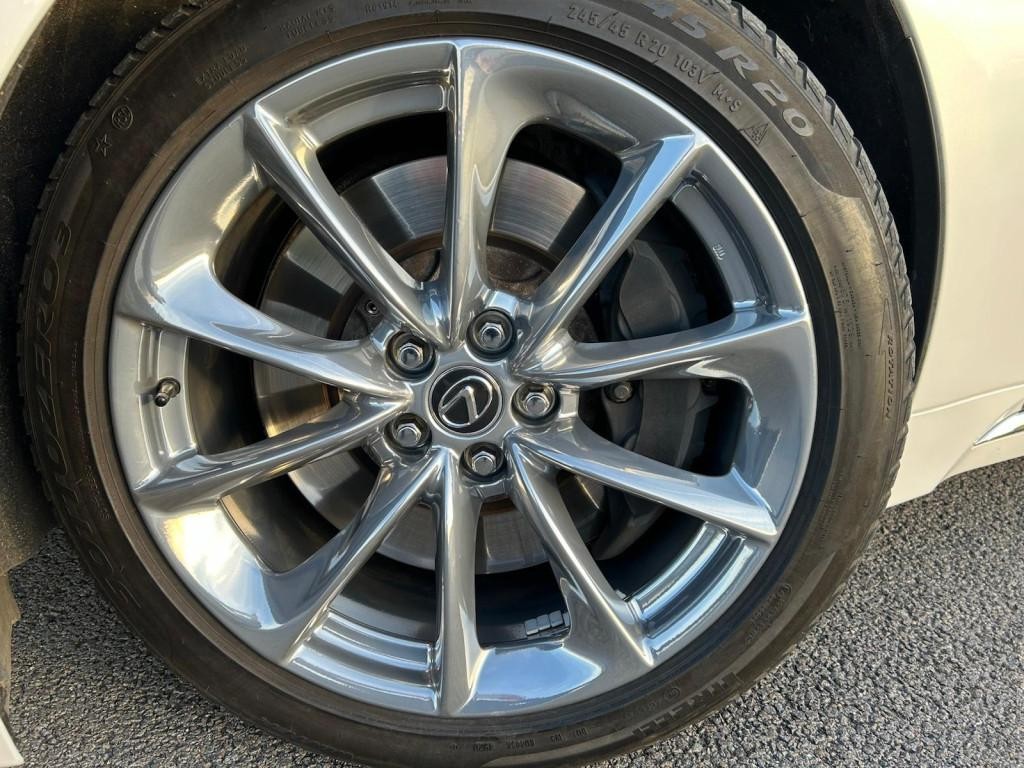 Lexus LS 500h Superior