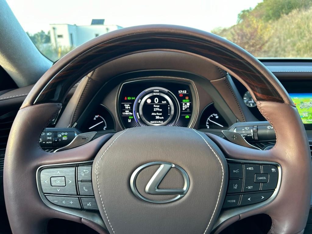 Lexus LS 500h Superior