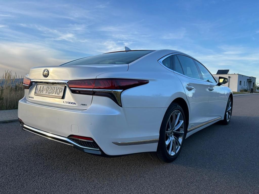Lexus LS 500h Superior
