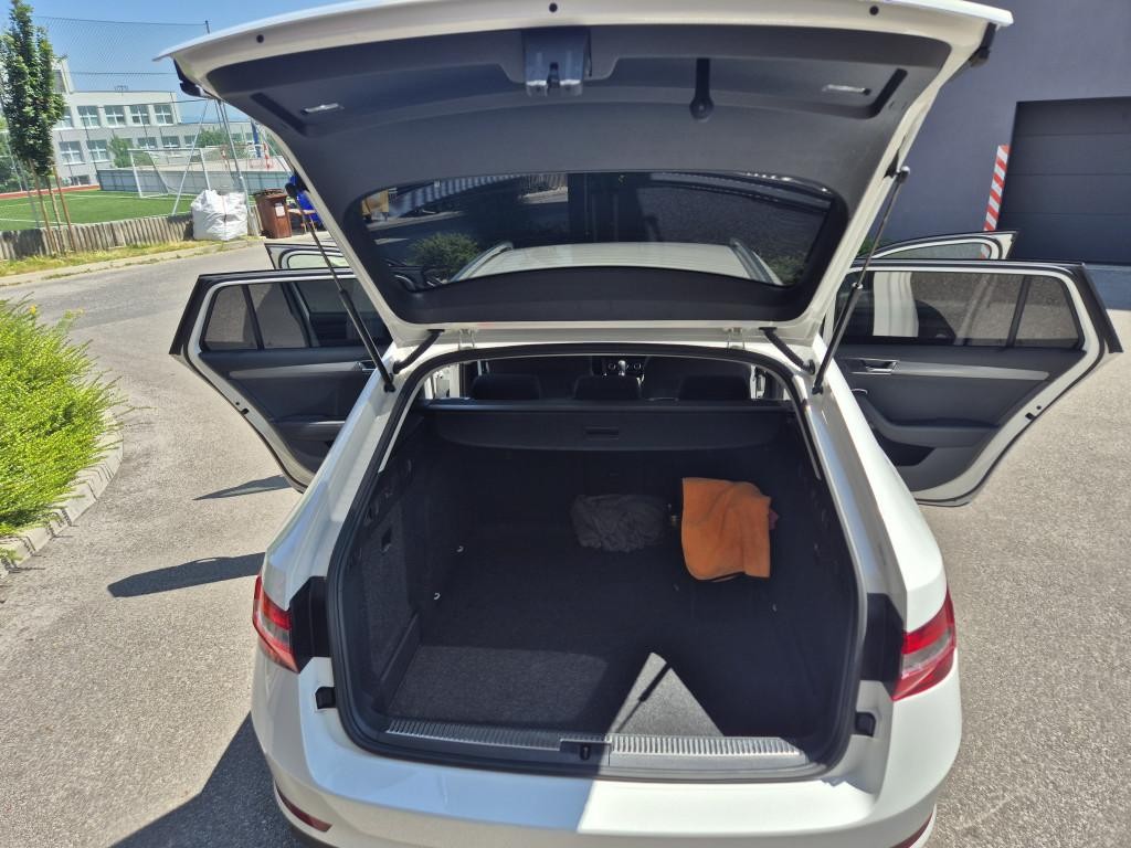 Škoda Superb Combi 2.0 TDI SCR Style 4x4 DSG