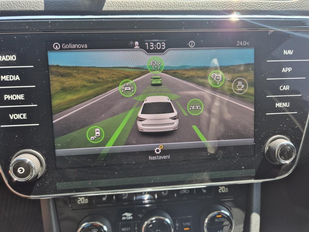 Škoda Superb Combi 2.0 TDI SCR Style 4x4 DSG