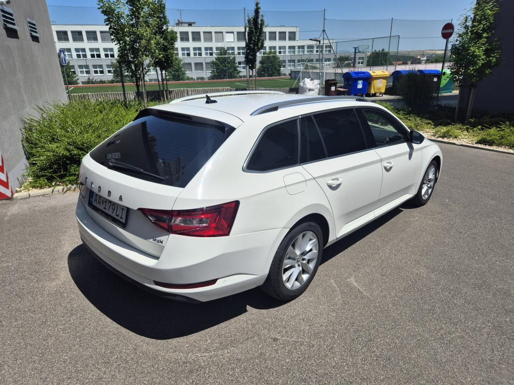 Škoda Superb Combi 2.0 TDI SCR Style 4x4 DSG