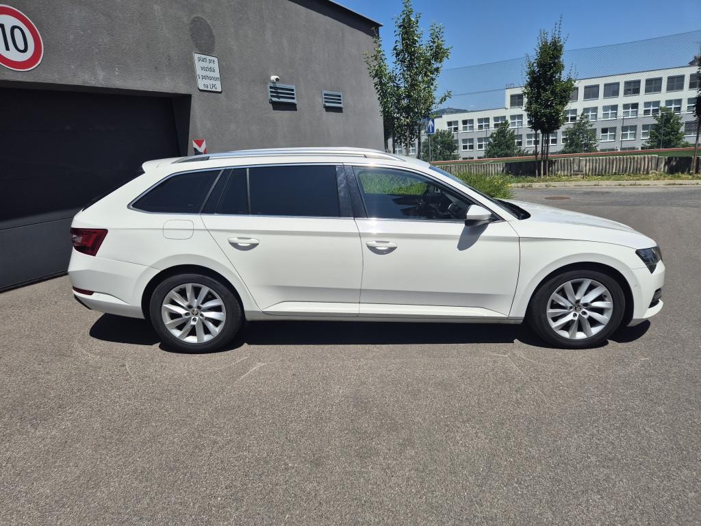 Škoda Superb Combi 2.0 TDI SCR Style 4x4 DSG