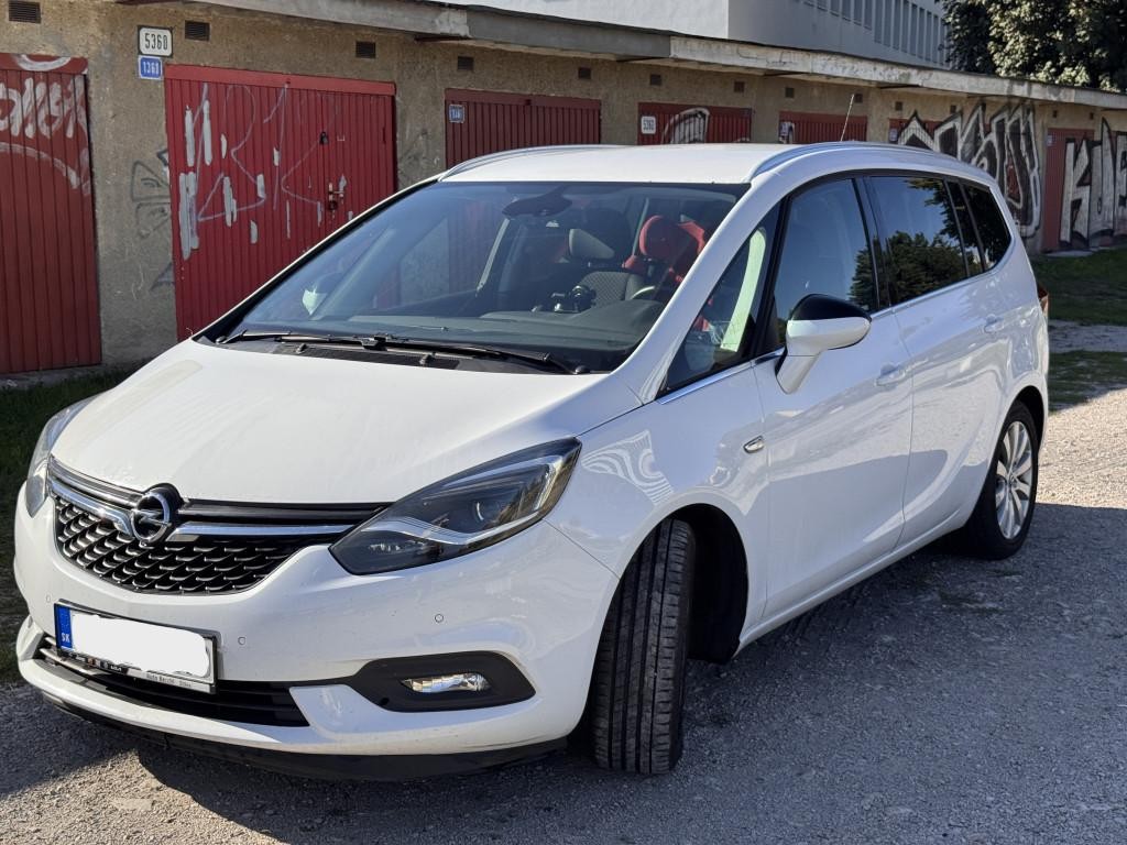Opel Zafira Tourer Innovation. 1.4 benzin. 103kw. bez Start/Stop. STK