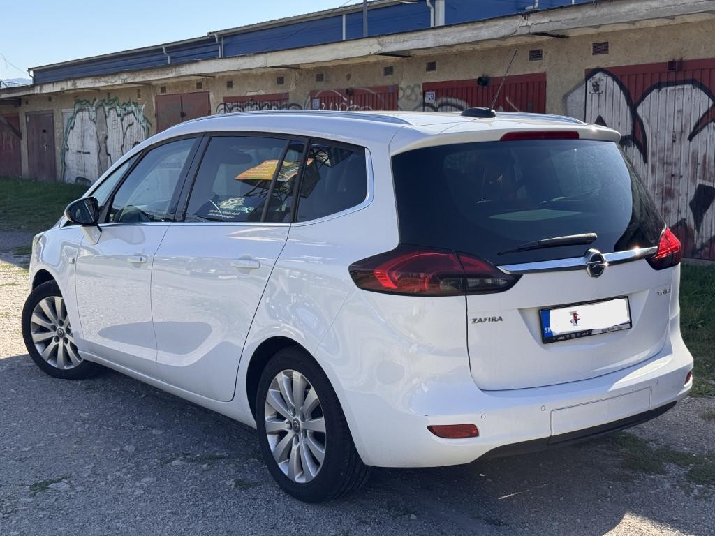 Opel Zafira Tourer Innovation. 1.4 benzin. 103kw. bez Start/Stop. STK