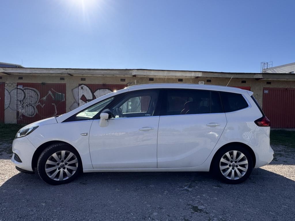 Opel Zafira Tourer Innovation. 1.4 benzin. 103kw. bez Start/Stop. STK