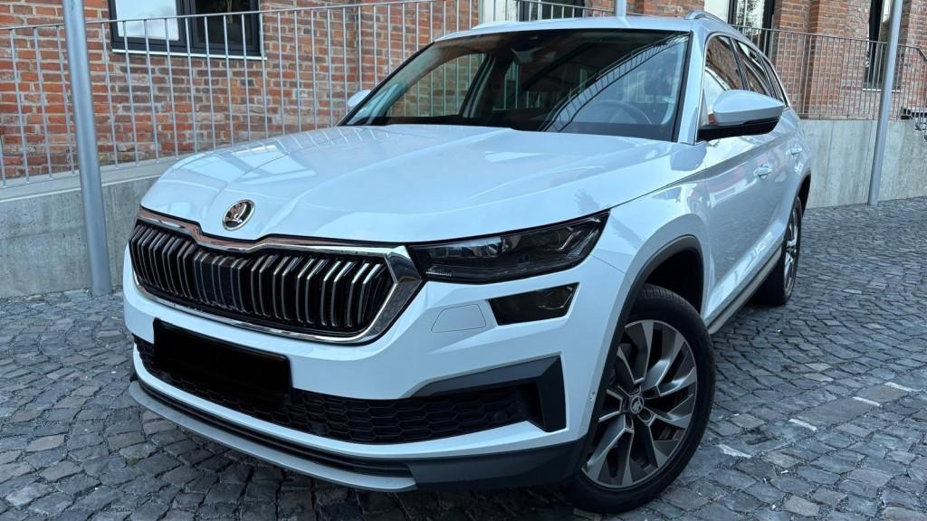 Škoda Kodiaq 2.0 TDI SCR EVO 200 Style 4x4 DSG VIRTUAL MATRIX