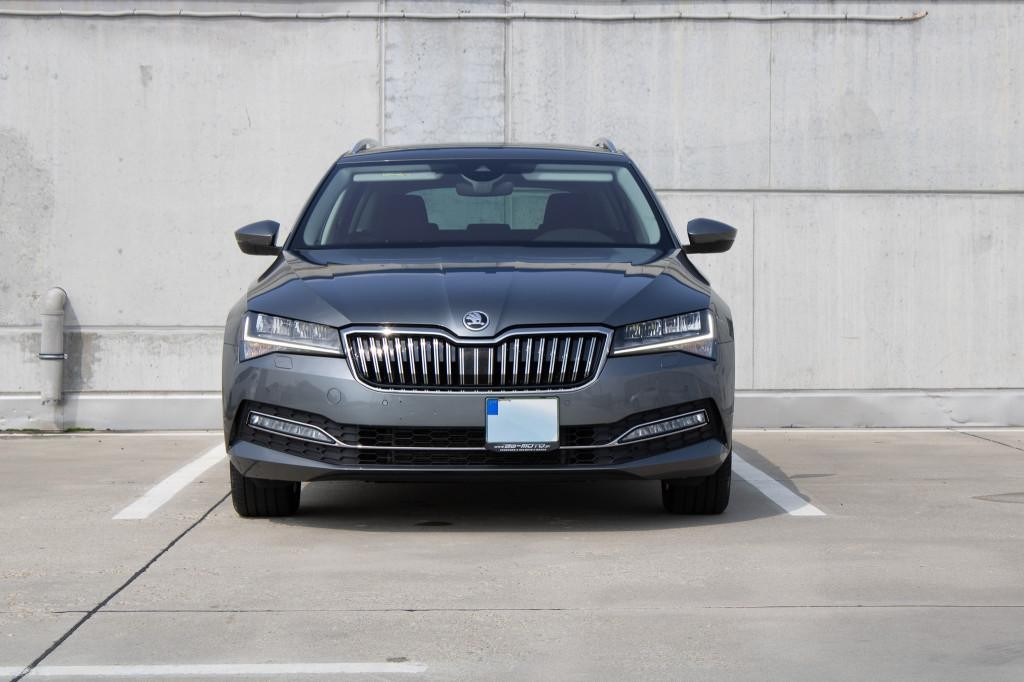 Škoda Superb Combi 2.0 TDI SCR Style DSG