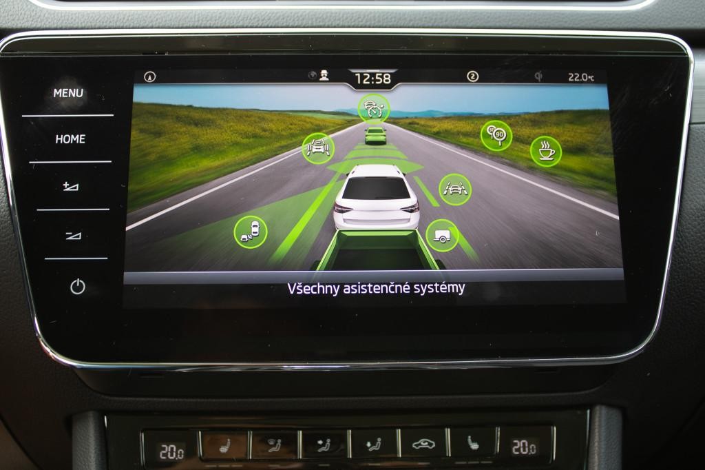 Škoda Superb Combi 2.0 TDI SCR Style DSG