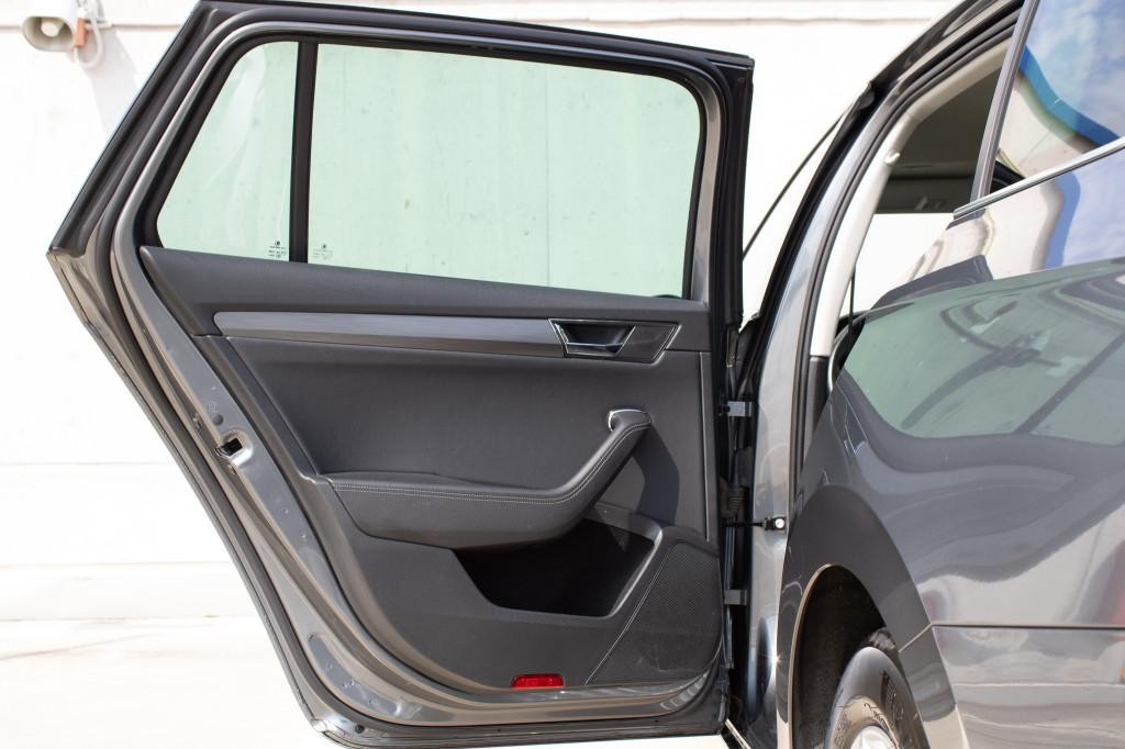 Škoda Superb Combi 2.0 TDI SCR Style DSG