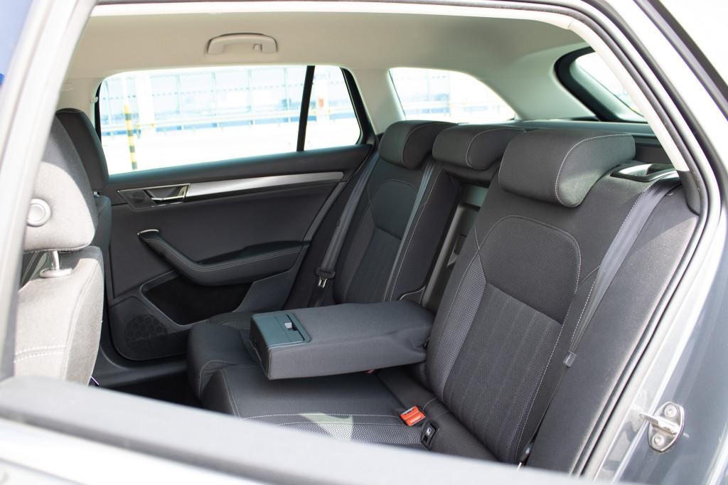 Škoda Superb Combi 2.0 TDI SCR Style DSG