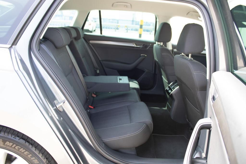 Škoda Superb Combi 2.0 TDI SCR Style DSG