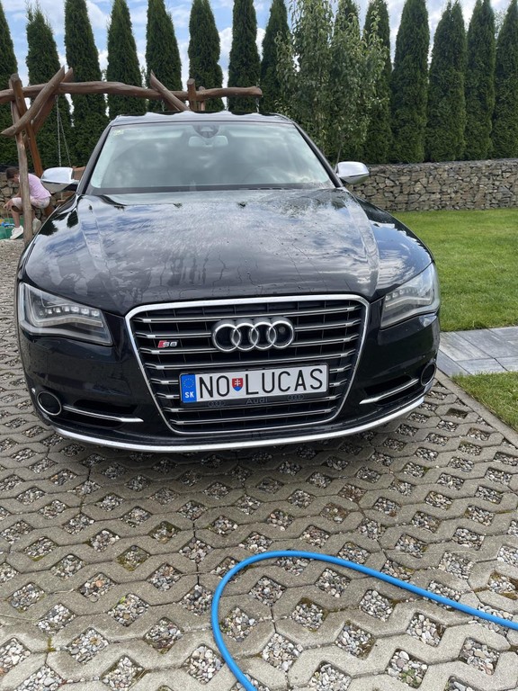 Audi 100 S8 4.2 V8 Quattro