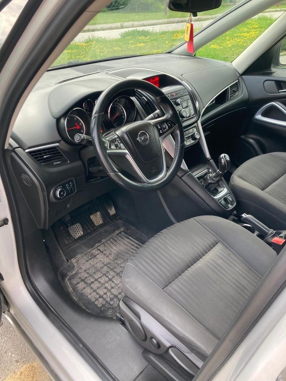 Opel Zafira Tourer 2.0 CDTi ECOTEC 130k Enjoy