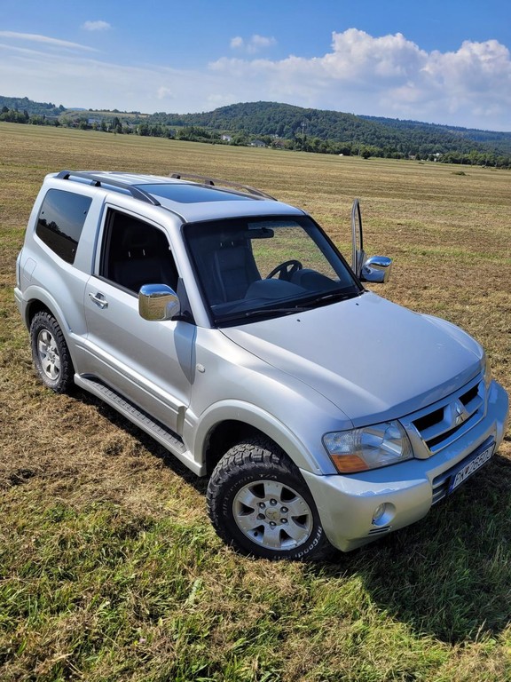 Mitsubishi Pajero 3.2 DI-D GLS koža