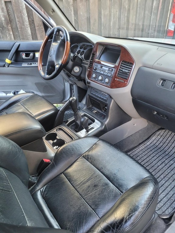 Mitsubishi Pajero 3.2 DI-D GLS koža