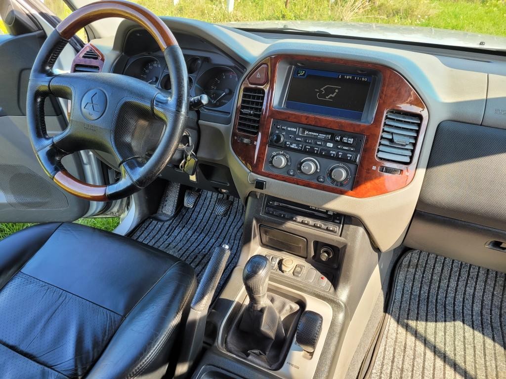 Mitsubishi Pajero 3.2 DI-D GLS koža