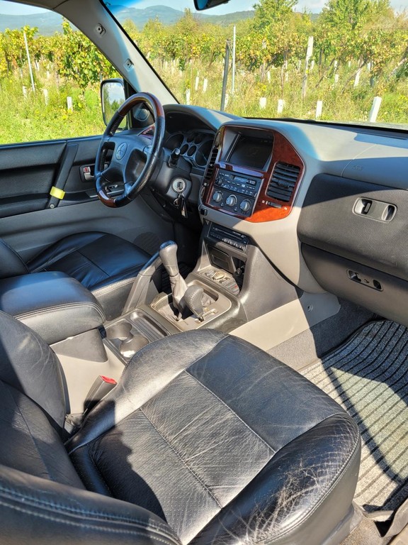 Mitsubishi Pajero 3.2 DI-D GLS koža